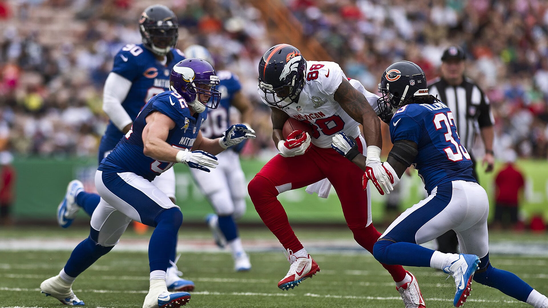 特色足球文化墙在城市中心铺设，传播体育精神，足球文化墙布置方案